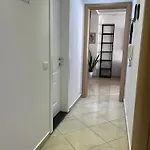 New Bazaar-apartment 2 * تيرانا