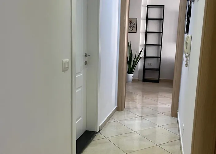 New Bazaar-apartment 2 * Tirana